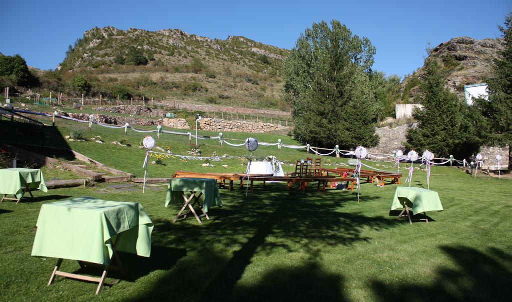 La Closa Albergue Castellar De N'Hug Exterior foto