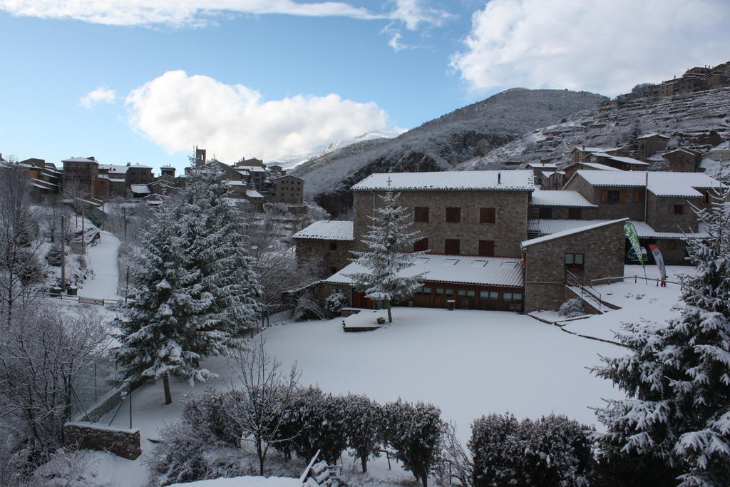 La Closa Albergue Castellar De N'Hug Exterior foto