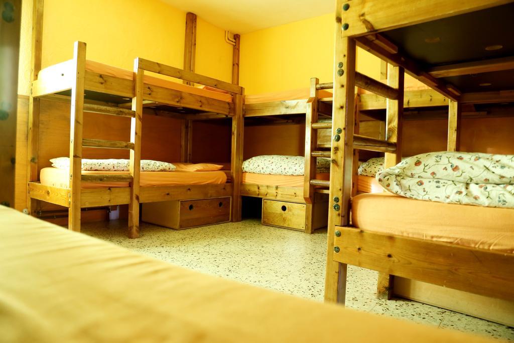 La Closa Albergue Castellar De N'Hug Exterior foto